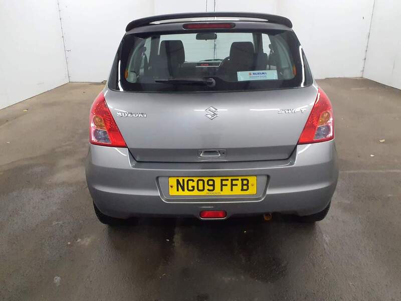 Used Suzuki Swift 2009 for sale - 77391648: Photo 5