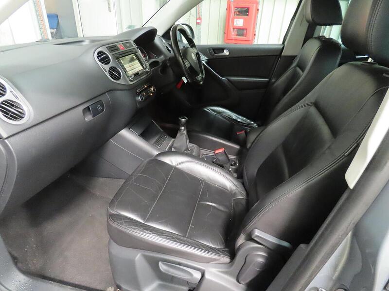 Used Volkswagen Tiguan 2009 for sale - 77437860: Photo 8