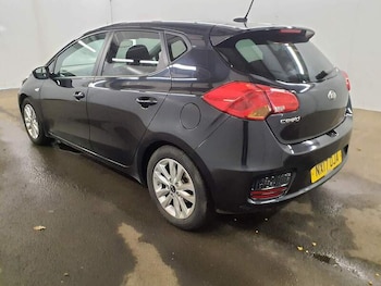 Used Kia Ceed 2017 for sale - 77027589: Photo