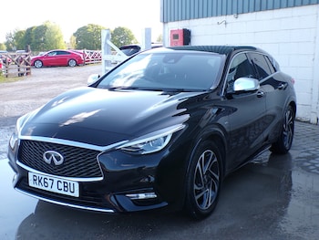 Used Infiniti Q30 2017 for sale - 79434675: Photo