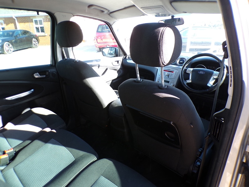 Used Ford Galaxy 2010 for sale - 77765958: Photo 16