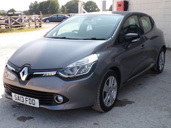 Used Renault Clio 2013 for sale - 79434813: Photo