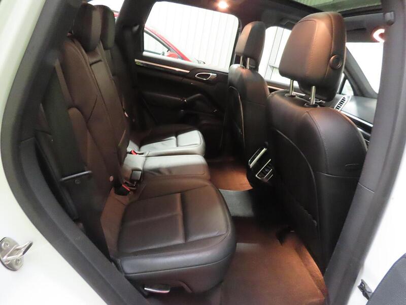 Used Porsche Cayenne 2013 for sale - 77288656: Photo 10