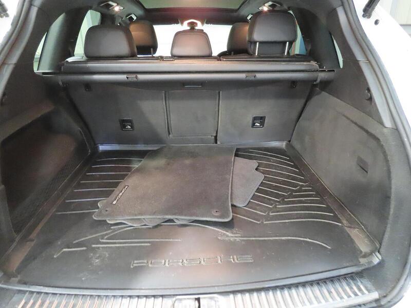 Used Porsche Cayenne 2013 for sale - 77288656: Photo 11