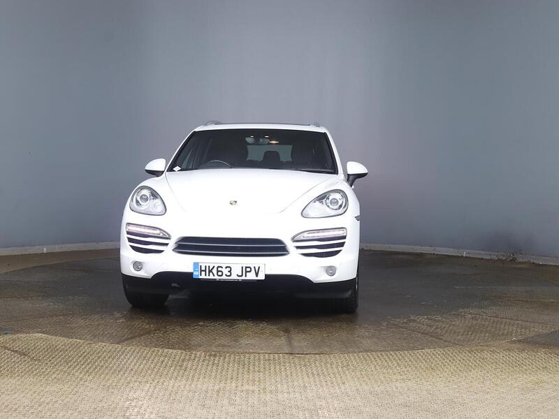 Used Porsche Cayenne 2013 for sale - 77288656: Photo 2