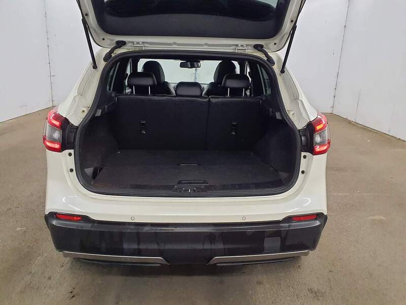 Used Nissan Qashqai 2017 for sale - 76330462: Photo 10