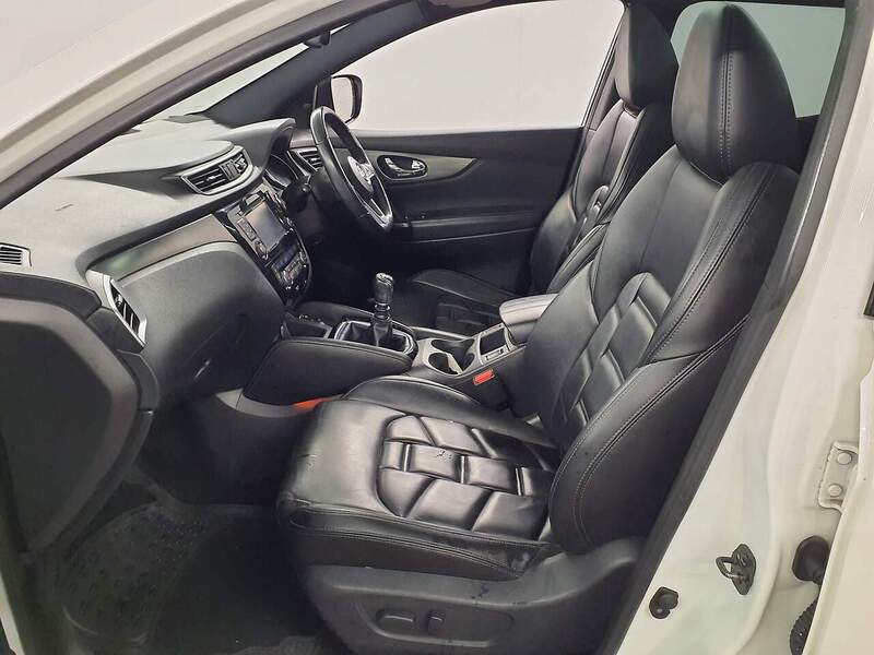 Used Nissan Qashqai 2017 for sale - 76330462: Photo 7