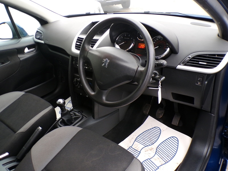 Used Peugeot 207 2007 for sale - 76330461: Photo 12