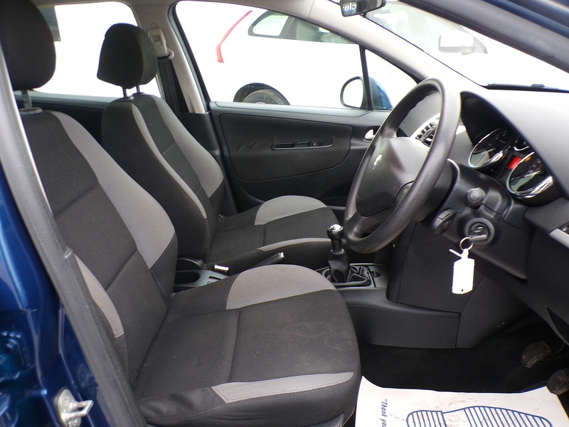 Used Peugeot 207 2007 for sale - 76330461: Photo 13