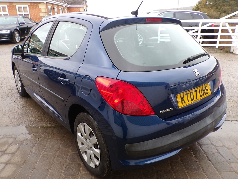 Used Peugeot 207 2007 for sale - 76330461: Photo 6