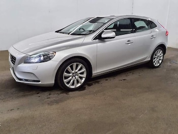 Used Volvo V40 2012 for sale - 75897276: Photo