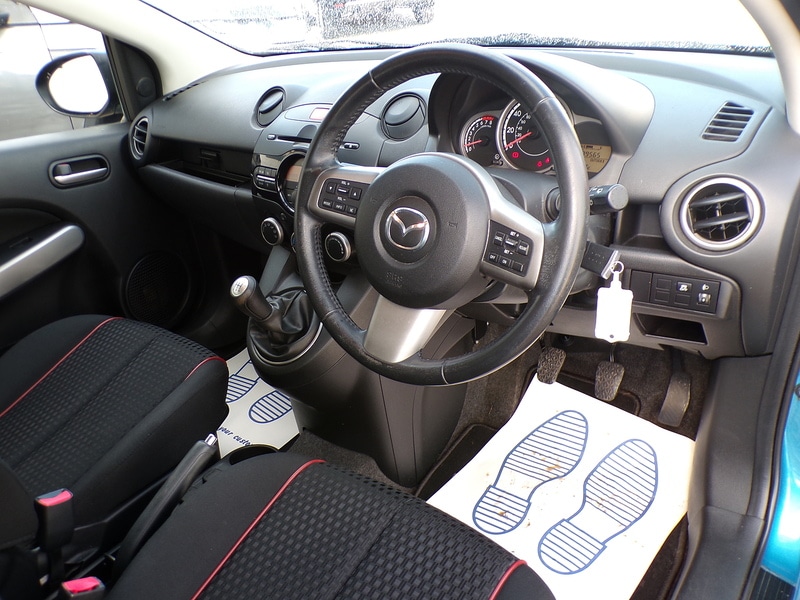 Used Mazda Mazda2 2011 for sale - 75897360: Photo 13