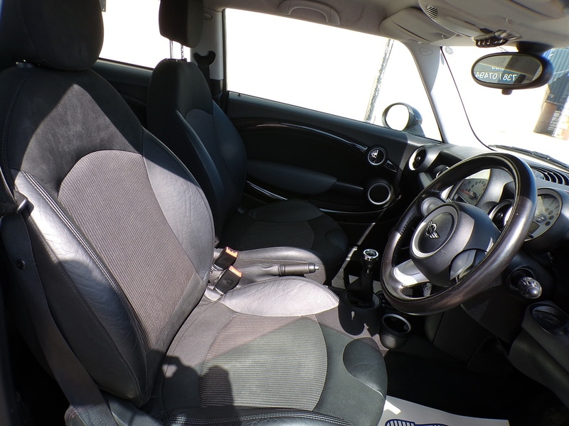 Used MINI Hatch 2010 for sale - 76910706: Photo 13