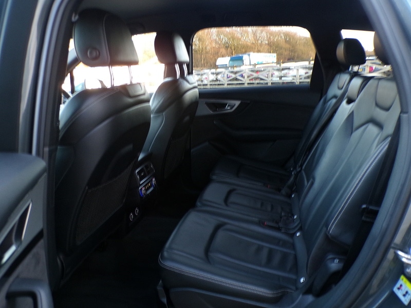 Used Audi SQ7 2018 for sale - 76798812: Photo 22