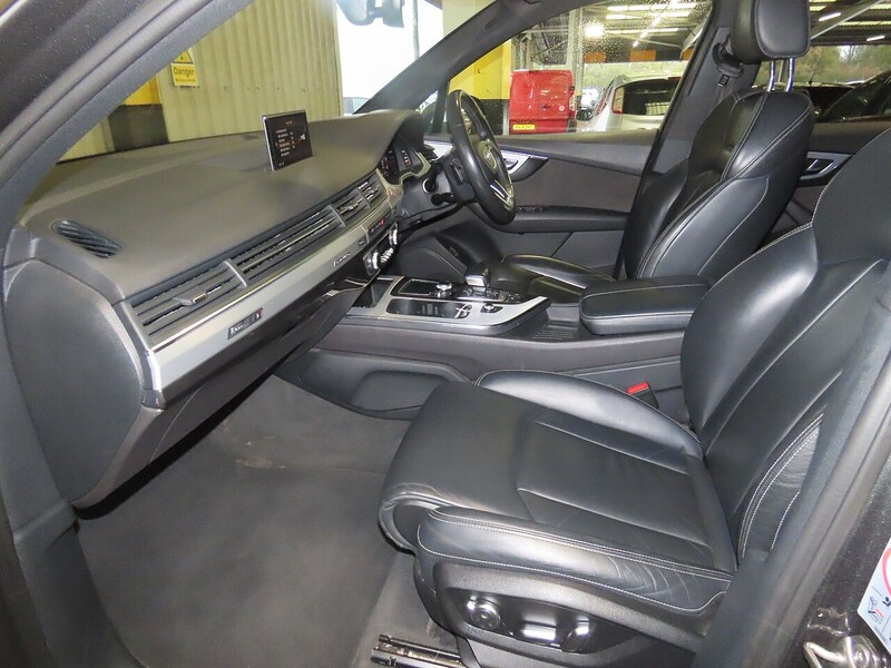 Used Audi Q7 2018 for sale - 76798812: Photo 8