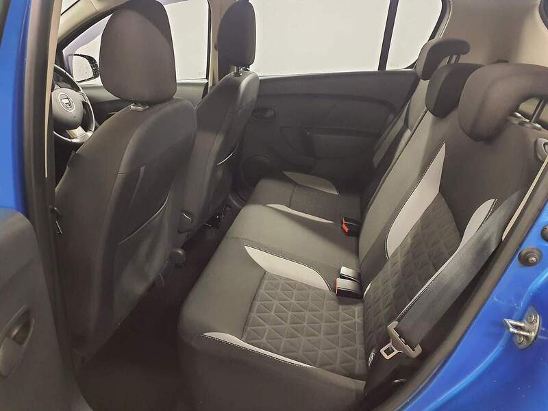 Used Dacia Sandero Stepway 2015 for sale - 77027567: Photo 10