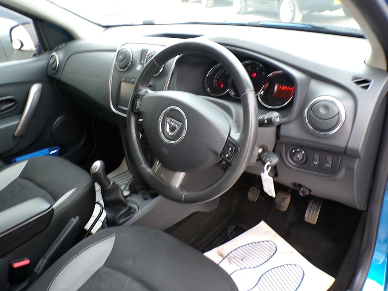 Used Dacia Sandero Stepway 2015 for sale - 77027567: Photo 12