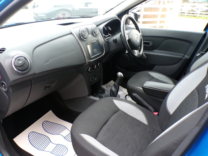 Used Dacia Sandero Stepway 2015 for sale - 77027567: Photo 15