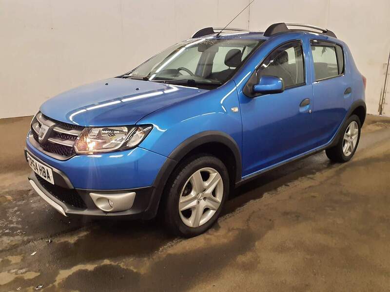 Used Dacia Sandero Stepway 2015 for sale - 77027567: Photo 3