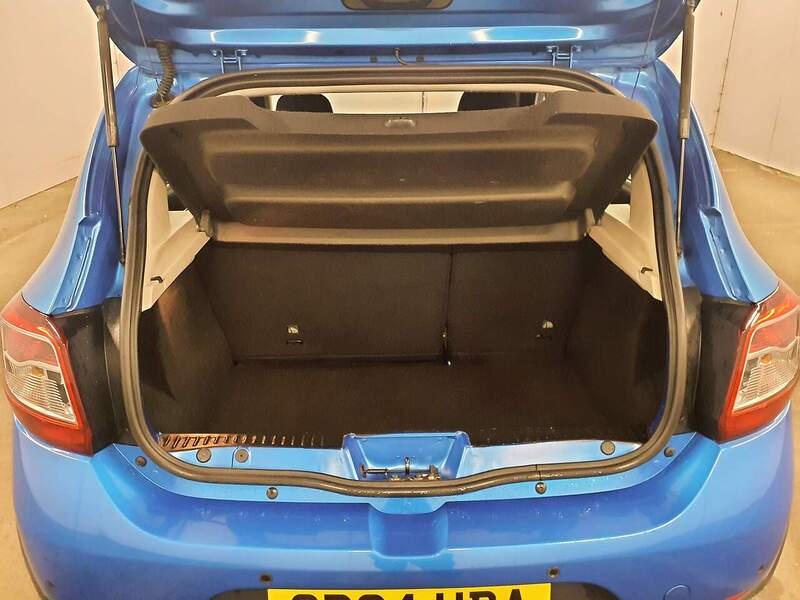 Used Dacia Sandero Stepway 2015 for sale - 77027567: Photo 7