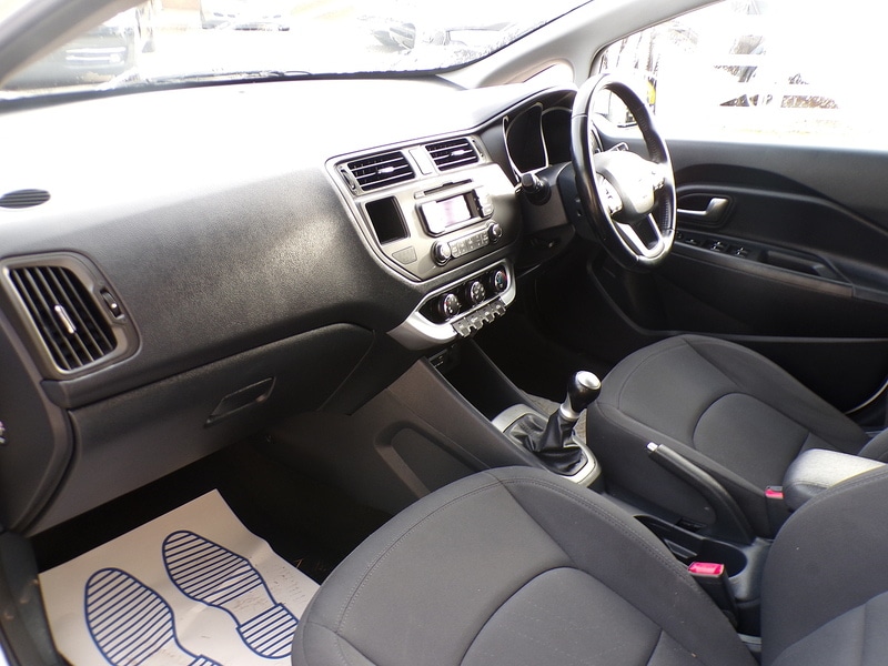 Used Kia Rio 2015 for sale - 76330467: Photo 15