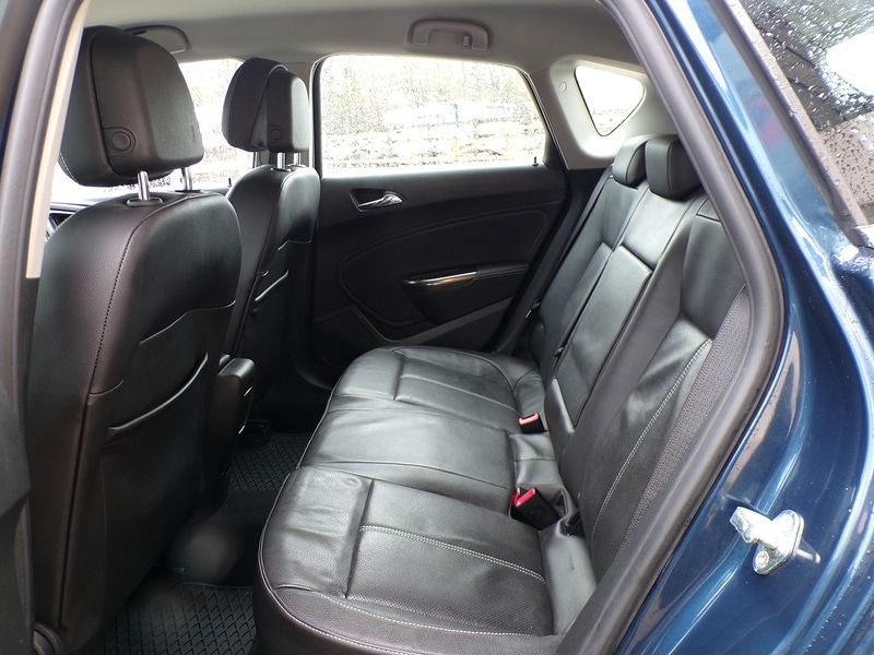 Used Vauxhall Astra 2011 for sale - 77391650: Photo 15