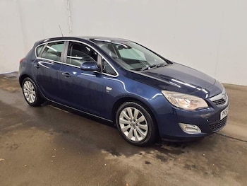 Used Vauxhall Astra 2011 for sale - 77391650: Photo