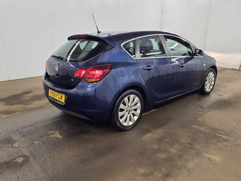 Used Vauxhall Astra 2011 for sale - 77391650: Photo 6
