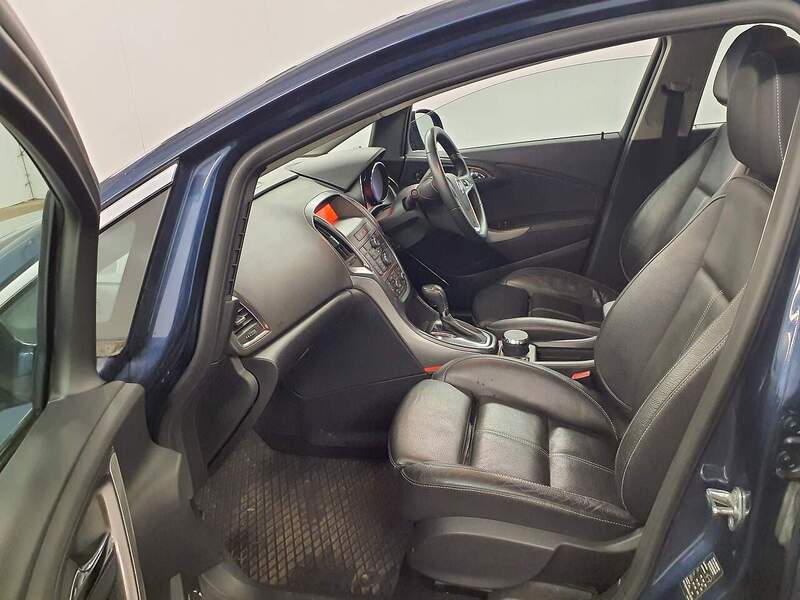 Used Vauxhall Astra 2011 for sale - 77391650: Photo 9