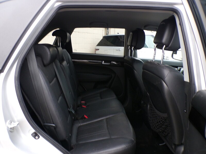Used Kia Sorento 2013 for sale - 76392310: Photo 17