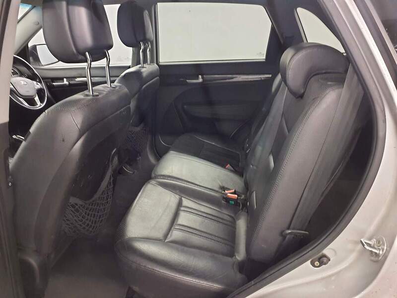 Used Kia Sorento 2013 for sale - 76392310: Photo 9