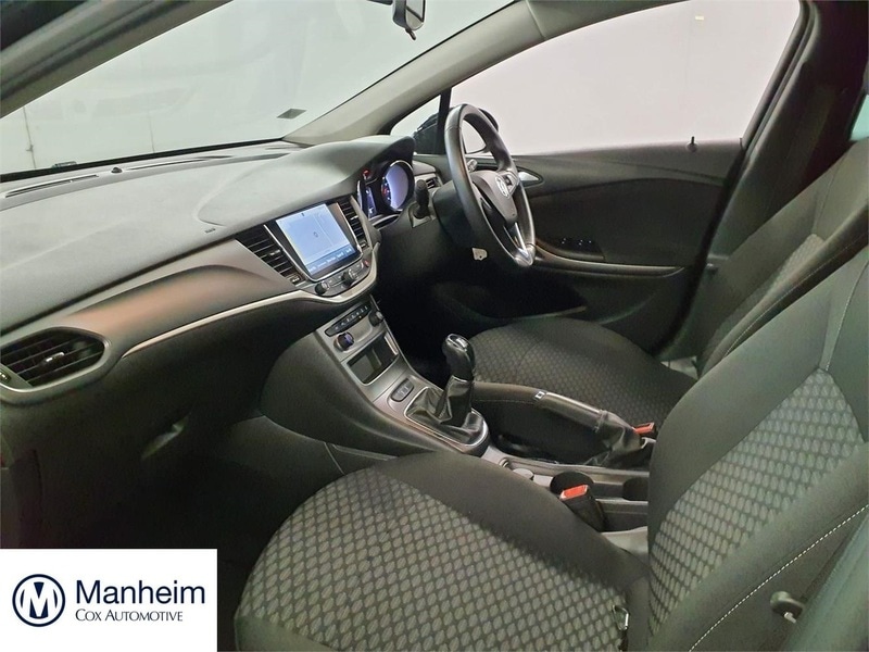 Used Vauxhall Astra 2018 for sale - 78091863: Photo 2