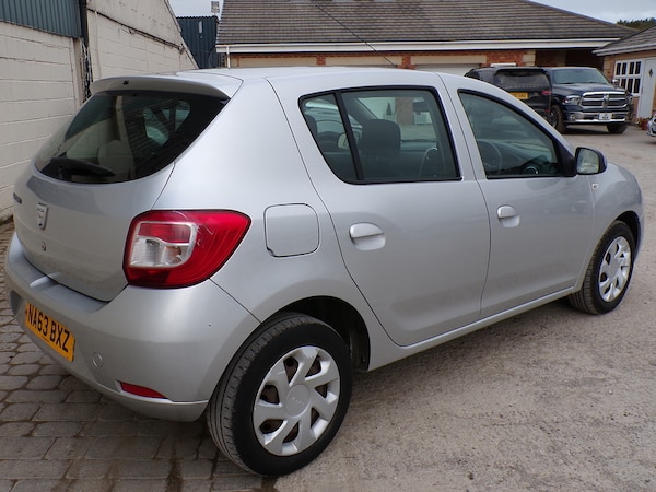 Used Dacia Sandero 2013 for sale - 76320123: Photo 10
