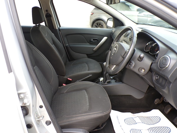 Used Dacia Sandero 2013 for sale - 76320123: Photo 11