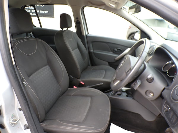 Used Dacia Sandero 2013 for sale - 76320123: Photo 16