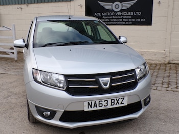 Used Dacia Sandero 2013 for sale - 76320123: Photo 2