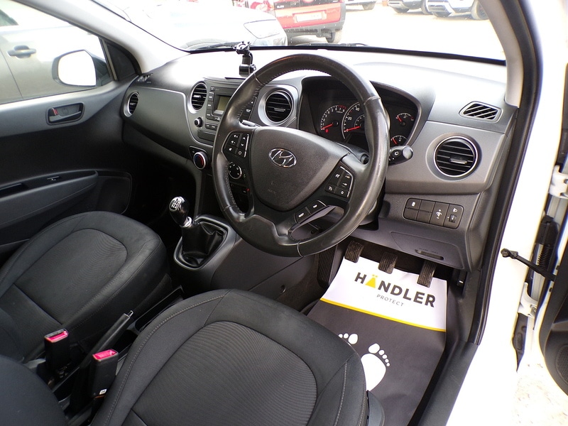 Used Hyundai i10 2019 for sale - 77584074: Photo 11