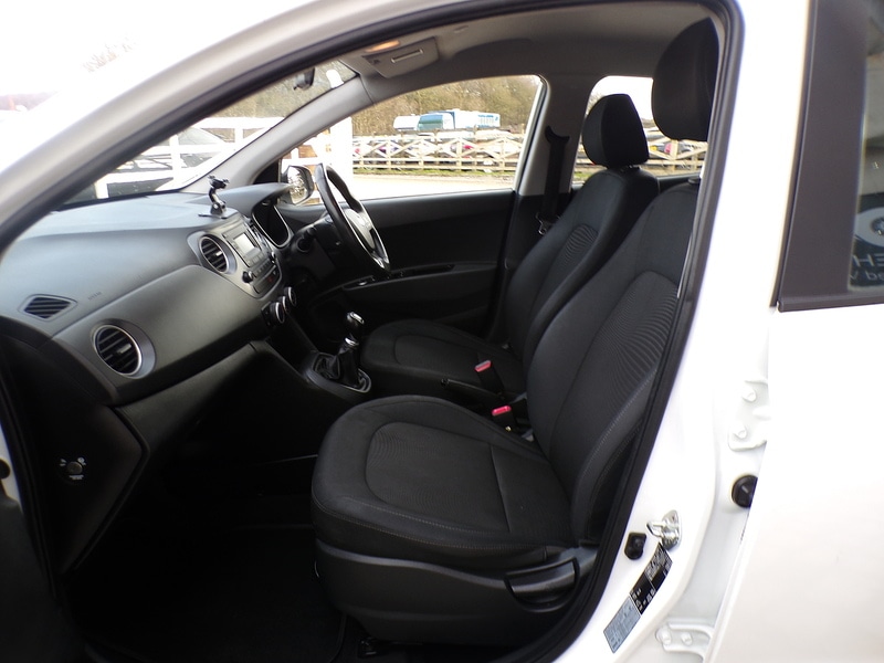 Used Hyundai i10 2019 for sale - 77584074: Photo 13