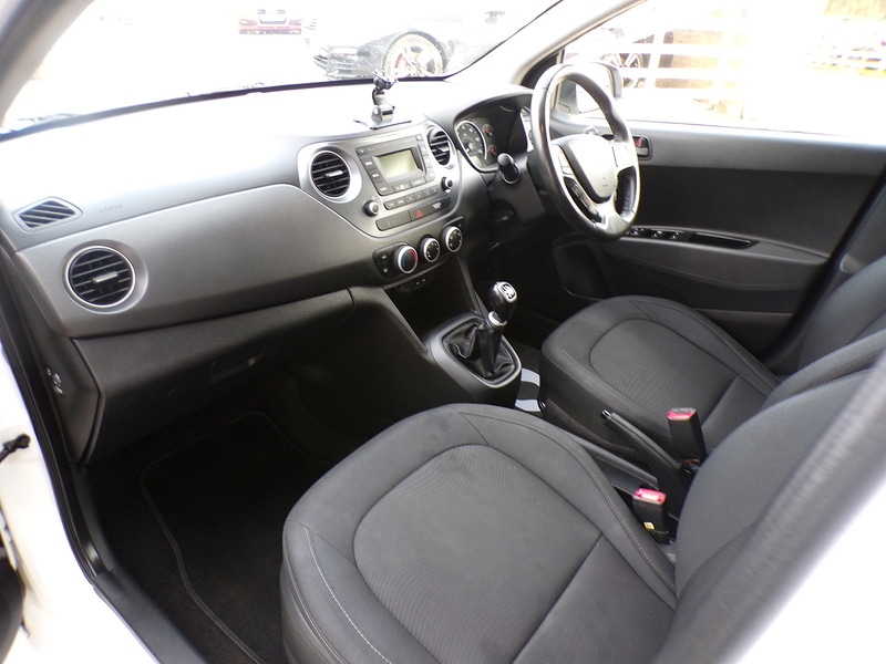 Used Hyundai i10 2019 for sale - 77584074: Photo 14