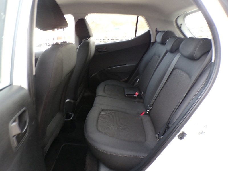 Used Hyundai i10 2019 for sale - 77584074: Photo 16
