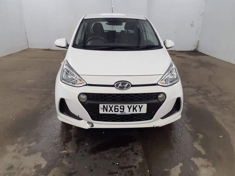 Used Hyundai i10 2019 for sale - 77584074: Photo 3