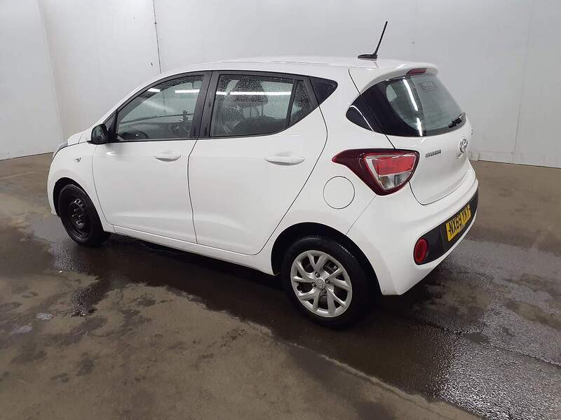 Used Hyundai i10 2019 for sale - 77584074: Photo 4