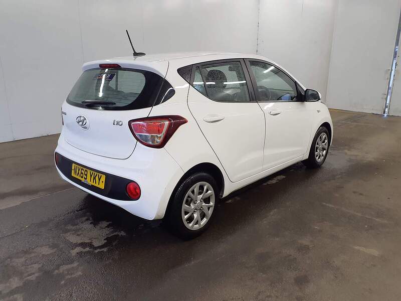 Used Hyundai i10 2019 for sale - 77584074: Photo 6