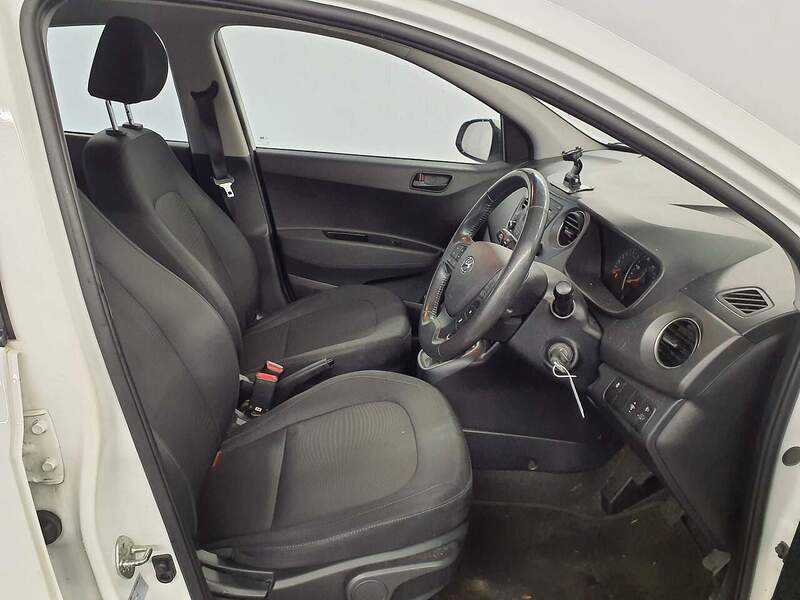 Used Hyundai i10 2019 for sale - 77584074: Photo 7