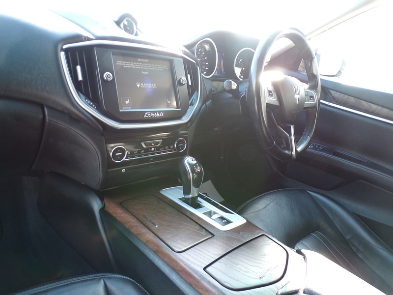 Used Maserati Ghibli 2016 for sale - 77735247: Photo 14