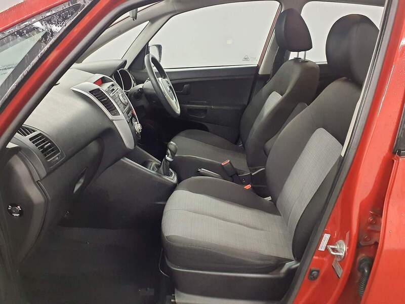 Used Kia Venga 2012 for sale - 76763173: Photo 8