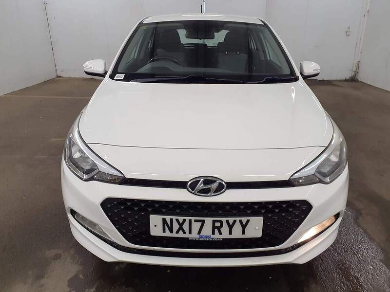 Used Hyundai i20 2017 for sale - 77027584: Photo 2