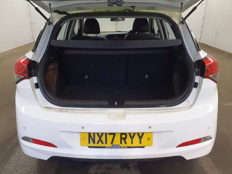 Used Hyundai i20 2017 for sale - 77027584: Photo 7