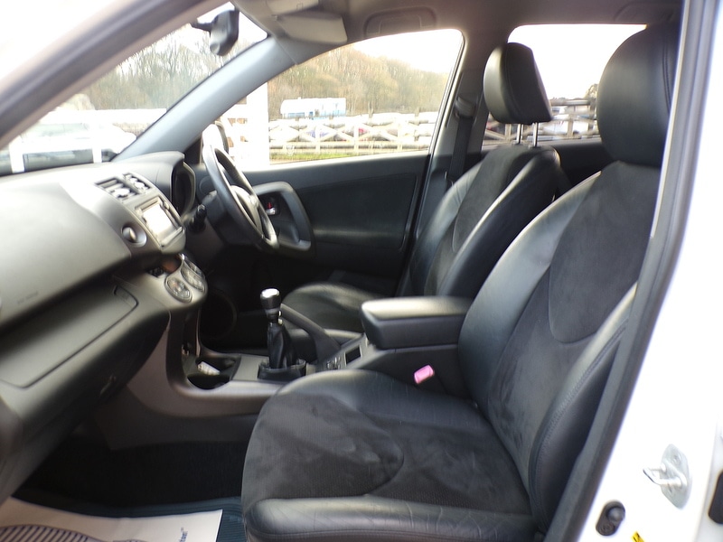 Used Toyota RAV4 2012 for sale - 76492172: Photo 13