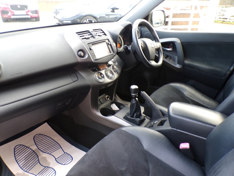 Used Toyota RAV4 2012 for sale - 76492172: Photo 14